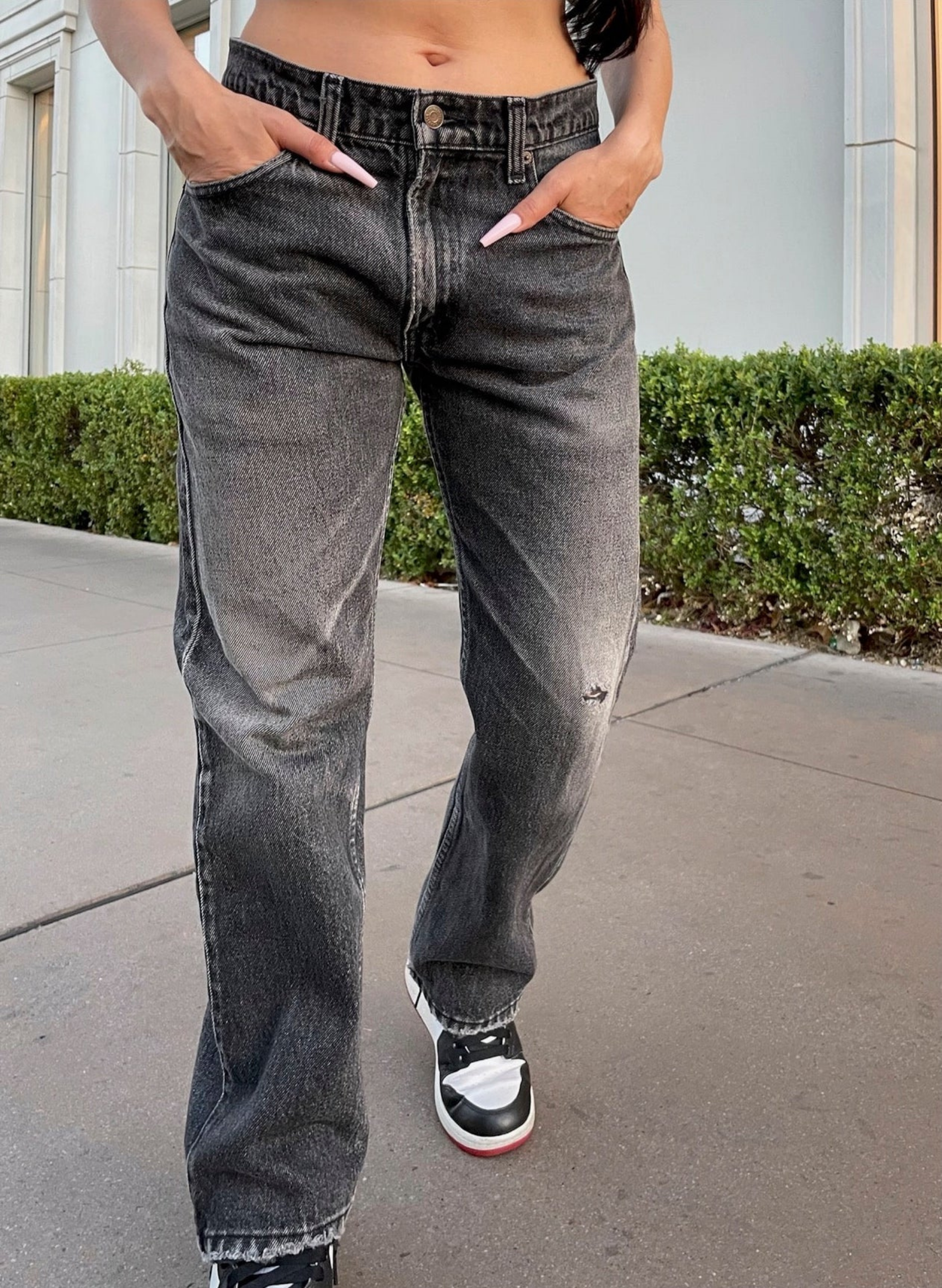 She's a Mood – shop2ndtimearound